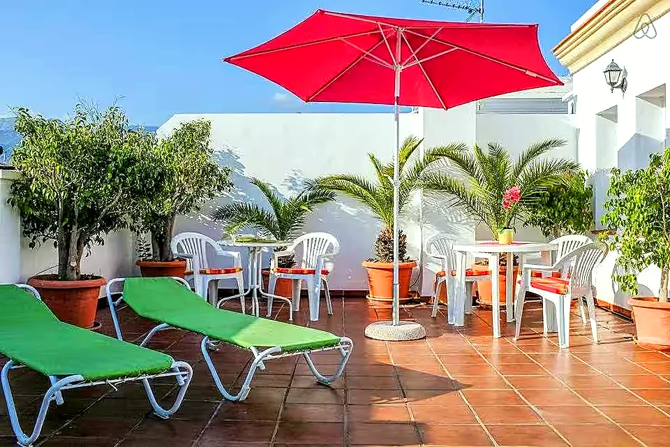 apartamento con terraza nerja centusur
